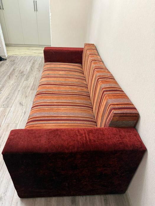 Диван крісло ліжко продам диван