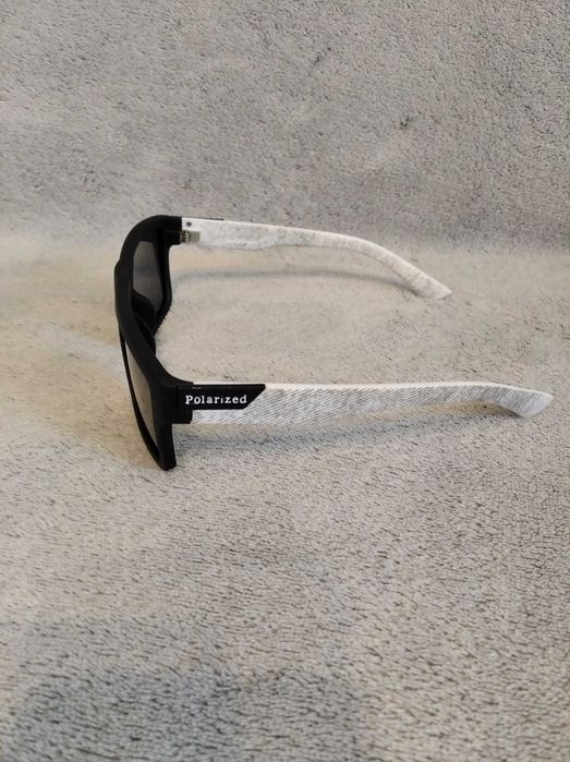 Nowe klasyczne okulary spolaryzowane czarna soczewka