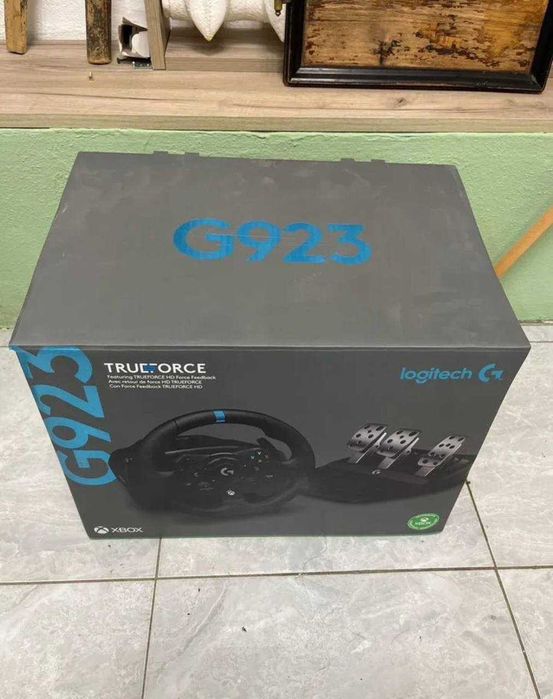 Volante e pedais Logitech G923