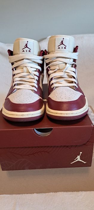 Oryginalne Buty sportowe NIKE AIR JORDAN czerwono ekrii