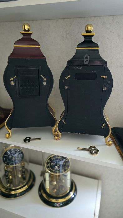 Настольные, настенные часы Zenith  и Le  Castel - Neuchâtel