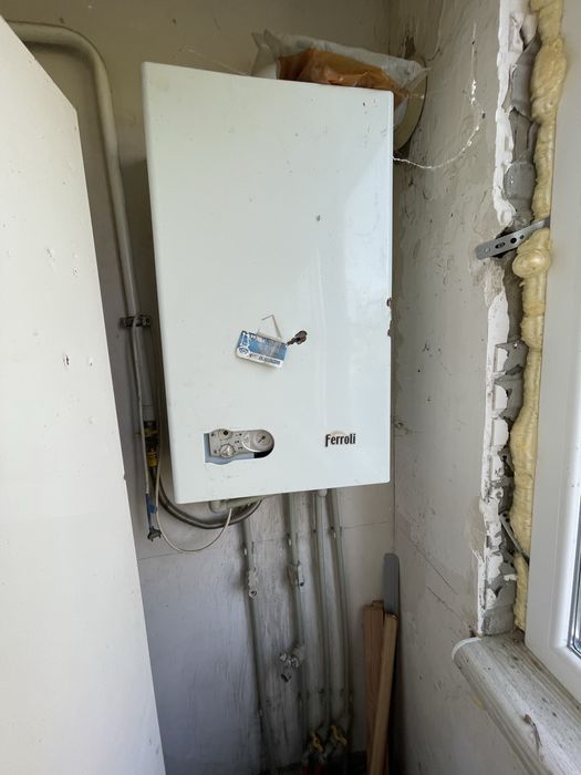 Продам двокімнатну квартиру. Автономне опалення.