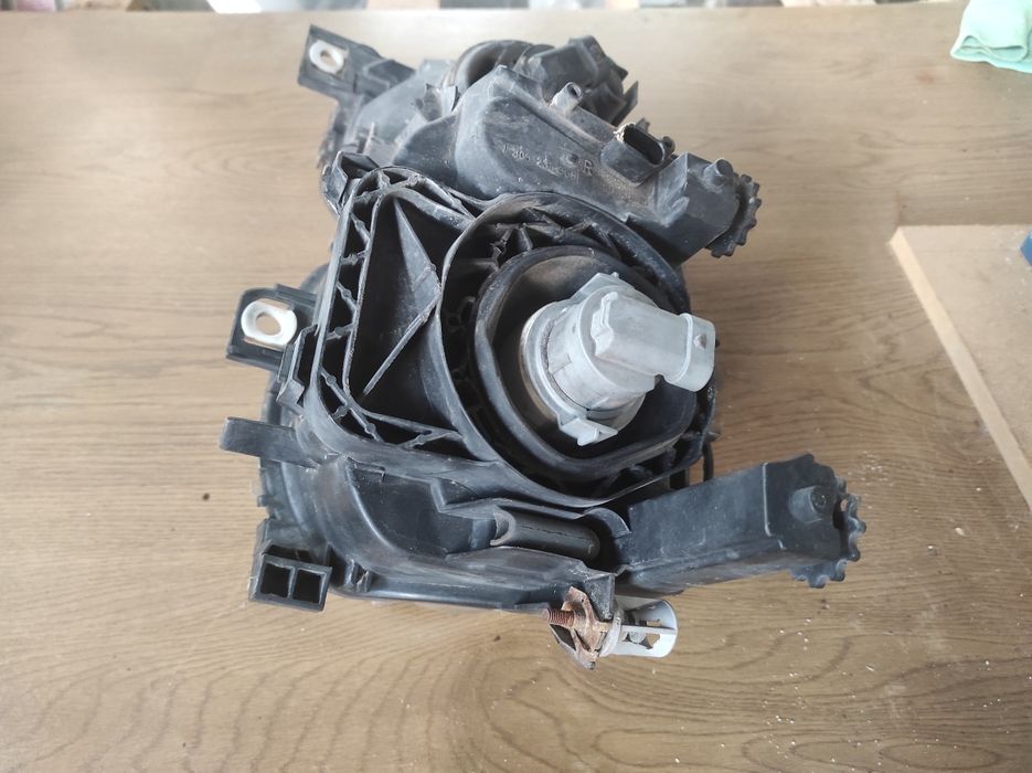 (RHD) Farol DRT (passageiro) BMW E46 320D compact