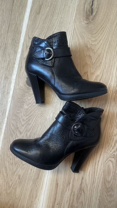 Шкіряні ботінки 36 р жіночі черевики напівчеревики