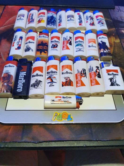 Coleção de isqueiros Marlboro