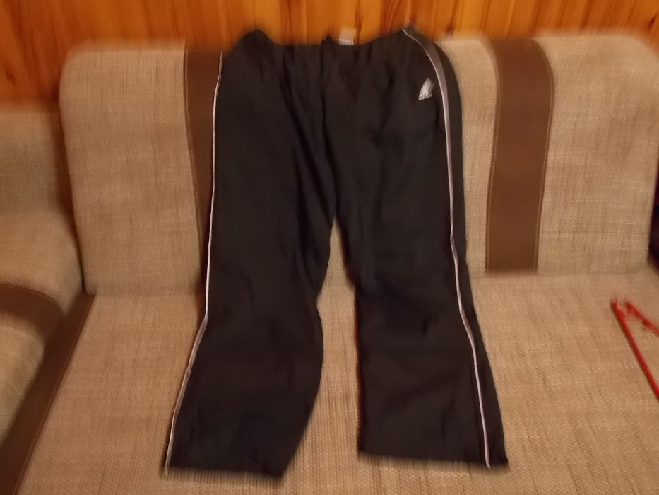 Spodnie dresowe Adidas