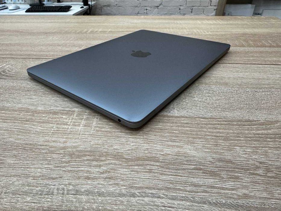Ноутбук Apple MacBook Pro 13 M1 256ssd Як Новий