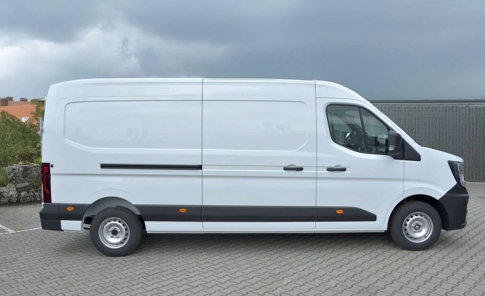 Wynajem Bus Renault Master L3H2 -170 km Nowy