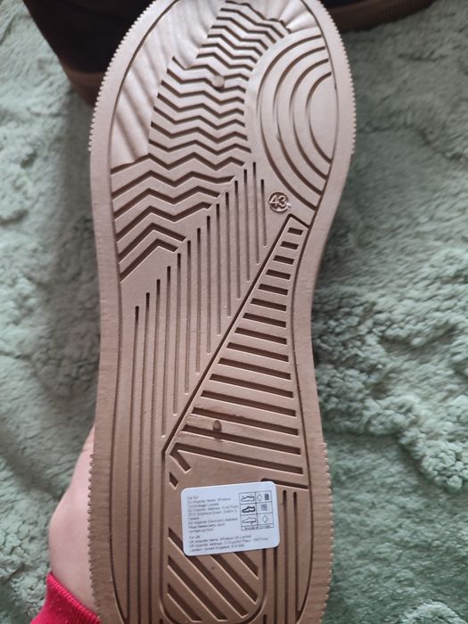 Женские кросовки