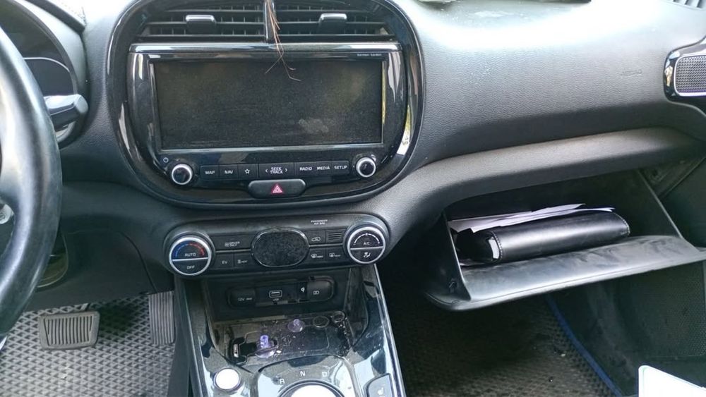 Kia Soul EV 2022 64 kWh 204 к.с. Після ДТП. Цілим!