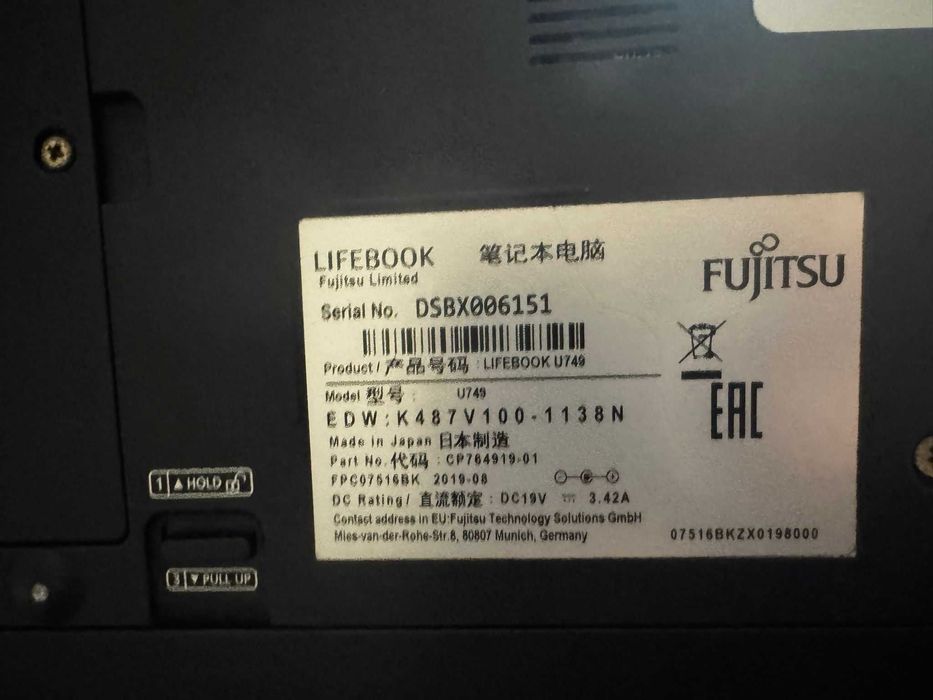 Portátil Fujitsu Lifebook U749 i5 / 8GB RAM / SSD 256GB