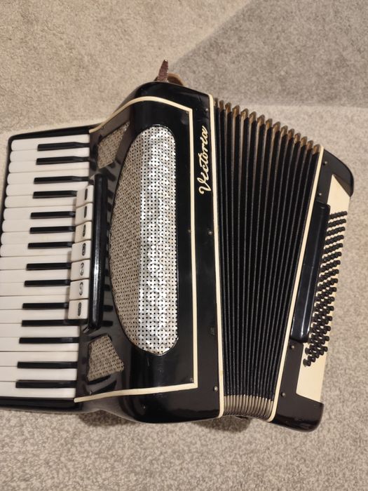 Akordeon Victoria "1" hohner 80 basów