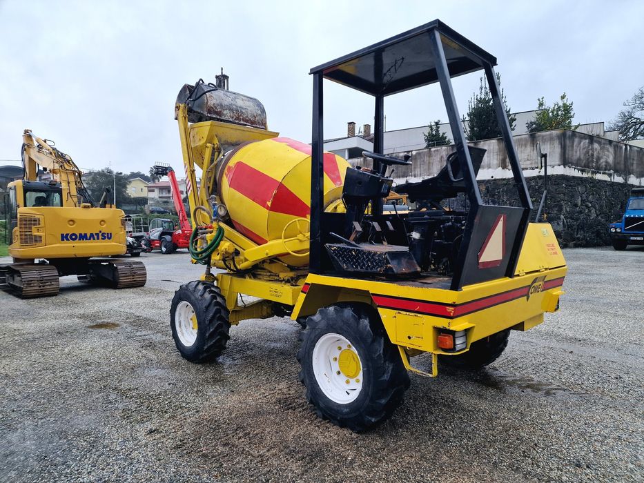 Auto betoneira 1.8 m3