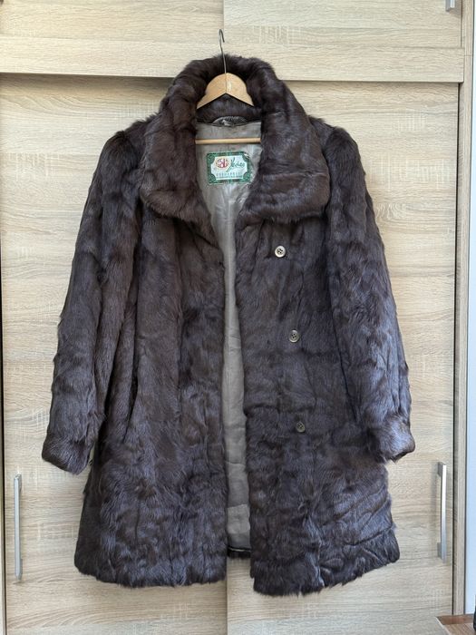 Czekoladowe brązowe futro naturalne z kozy kozy koza afgańska L