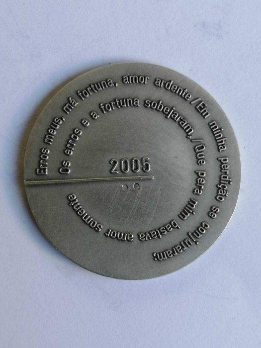 Medalha em prata maciça 2005 de homenagem a Luís de Camões