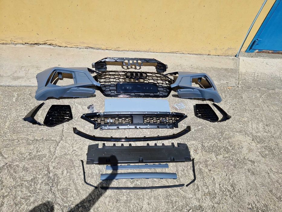 Передний бампер на Audi Q3 83a 2018-22 года  стиль RSQ3