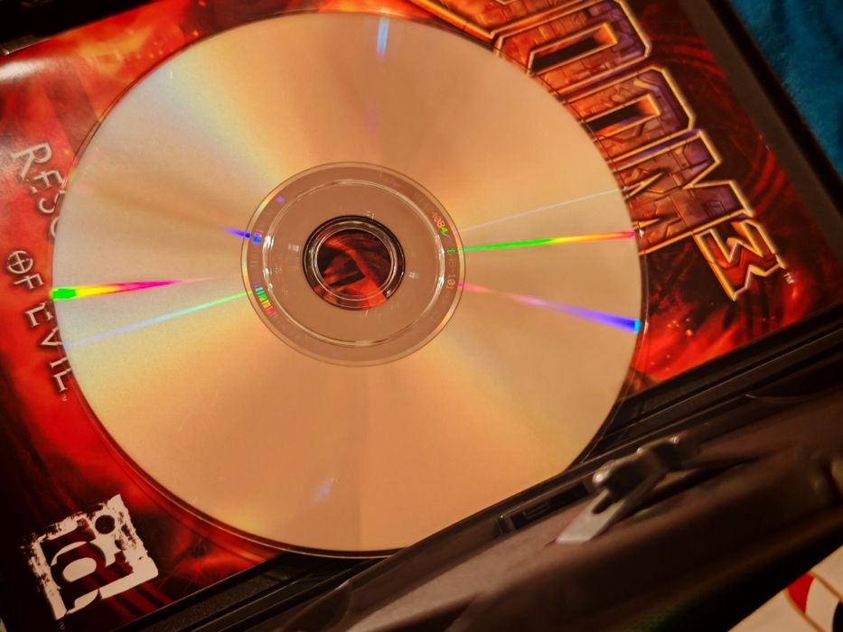 Doom 3 resurrection of evil stan kolekcjonerski 3xA wyd. Premierowe PC