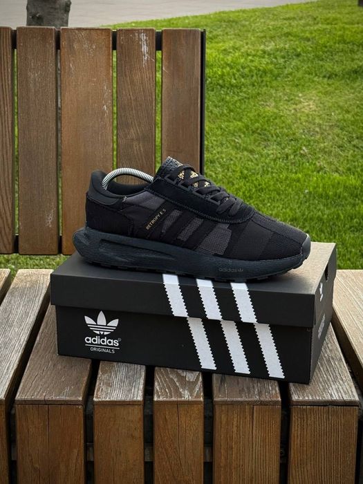 Чоловічі легкі літні кросівки Adidas Retropy E5 Без передплат 41 42 43 44 45 мужские кроссовки Адидас