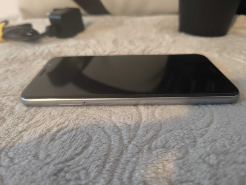 Smartphone Neffos 5.45", 13 Mpx 2GB RAM, 16GB