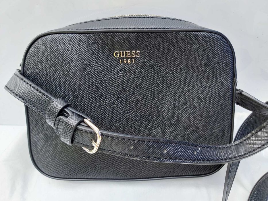 Torebka listonoszka GUESS klasyczna koktajlowa HIT