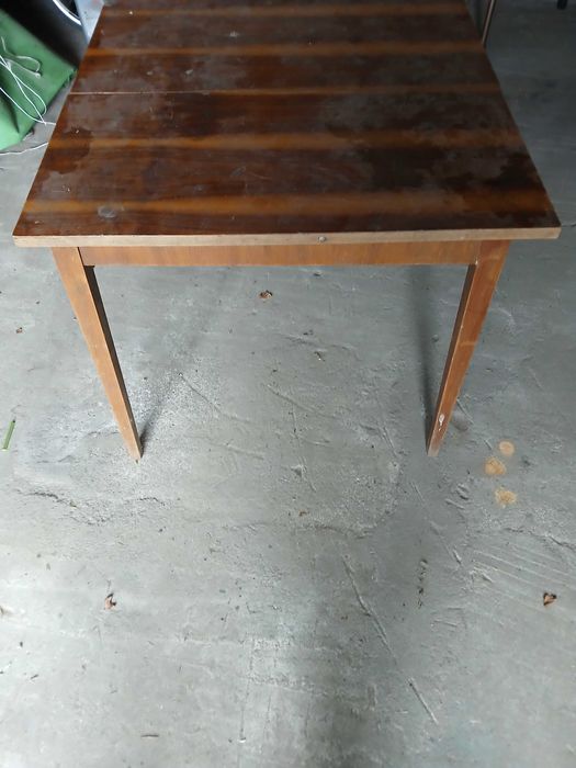 Sprzedam stół  z czasów prl