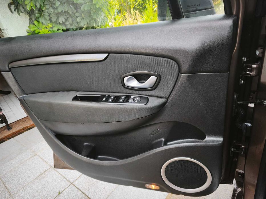 RENAULT III dCi dnamique 7 lugares | 157.100 km reais com todo o histórico comprovado
