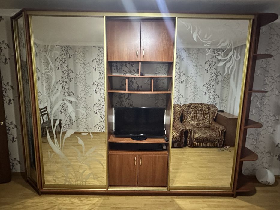 Продається шафа купе