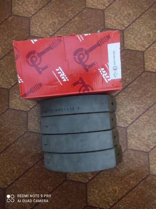 Продам задние колодки TRW Опель