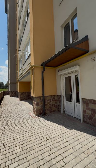 БЕЗ КОМІСІЇ! Продається комерційне приміщення вул. Микулинецька 116Р