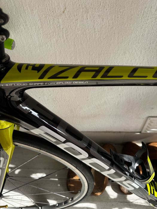 Bicicleta Focus Izalco SL 105