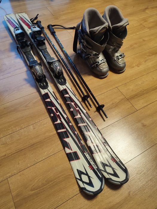 Narty buty kijki zestaw