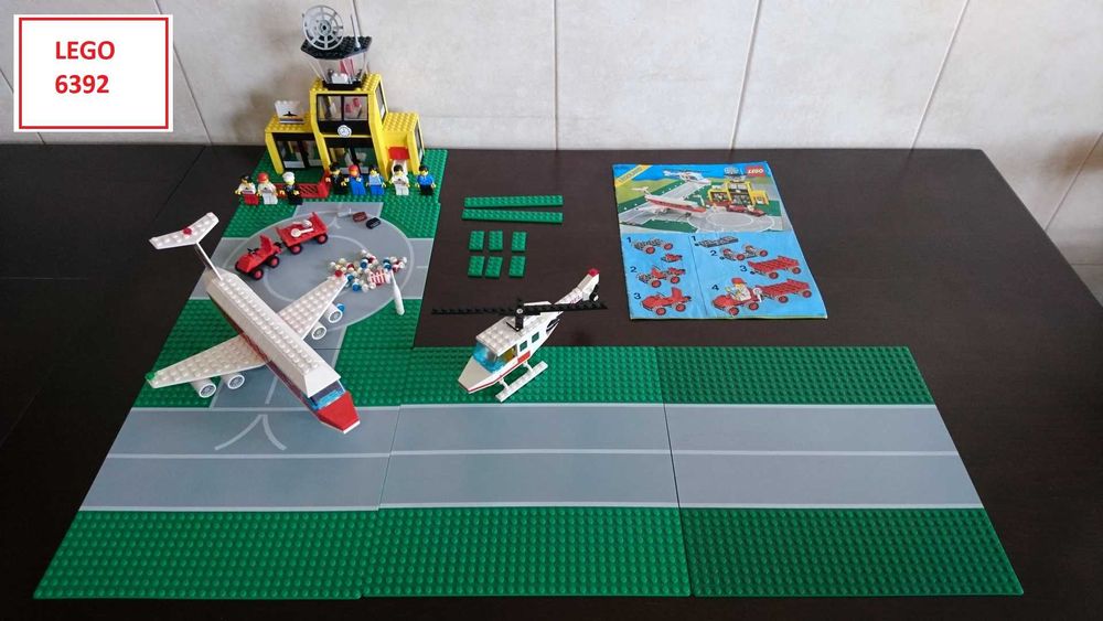 LEGO City Classic: 6396; 6392; 6368; 6376; moinho MOC; 6380; 6373