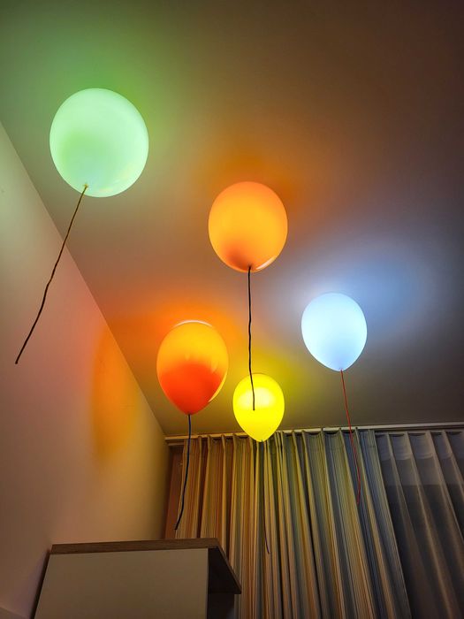 Szklane lampy balony