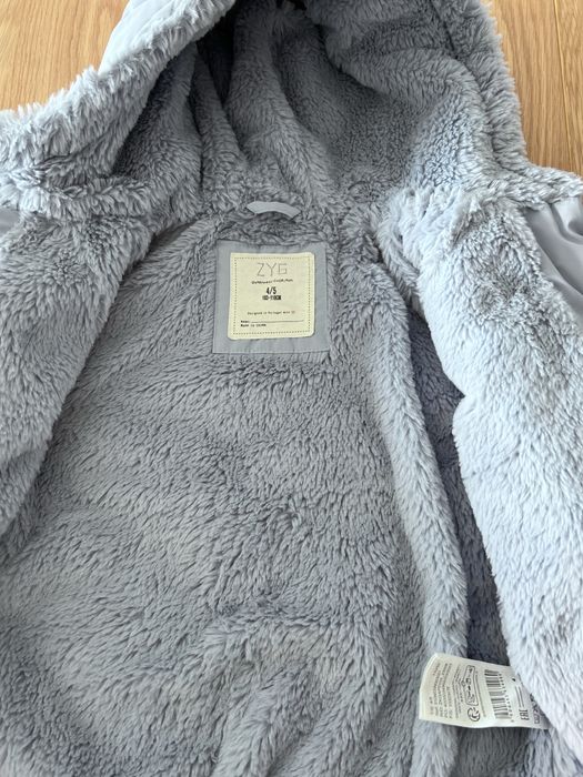 Casaco ZIPPY puffer alcochoado azul com capuz para menina 4-5 anos