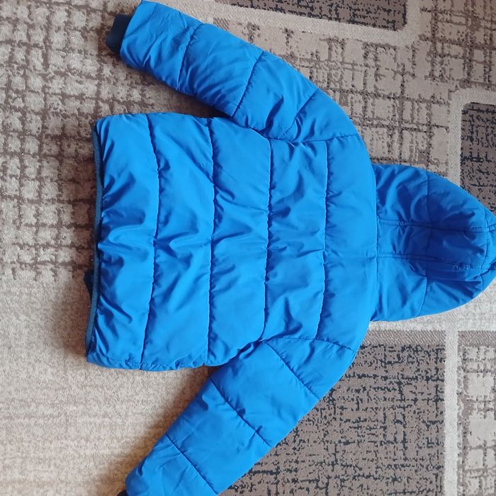 Теплі осінні куртки на 5-6 років