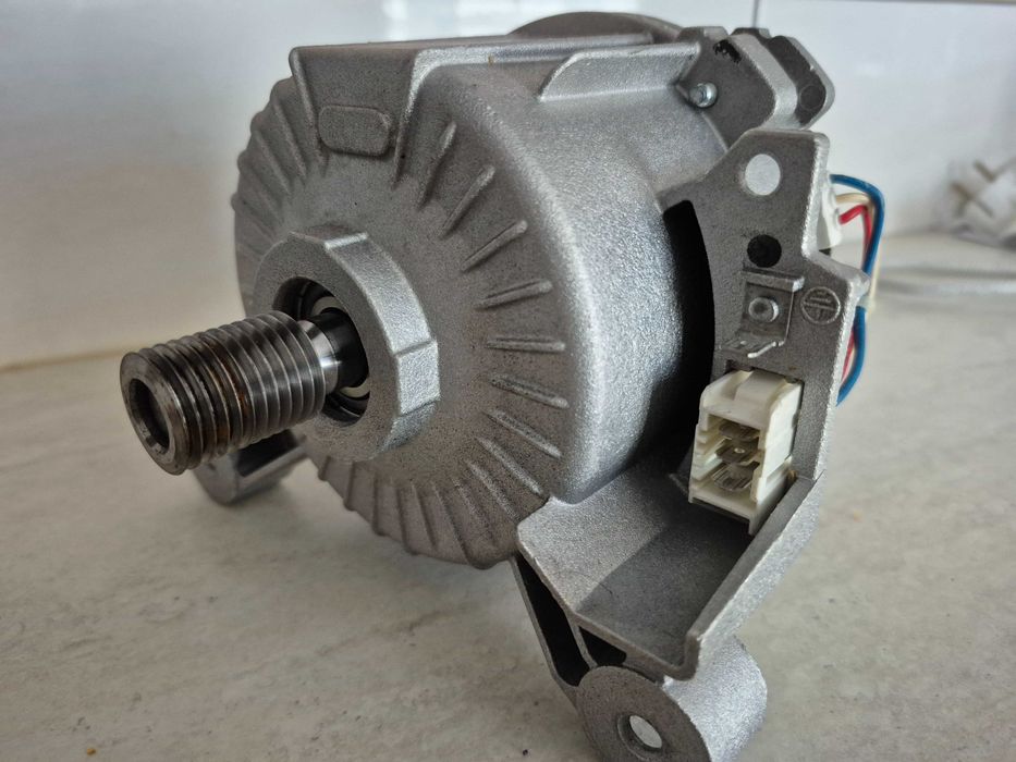 Silnik do pralki electrolux