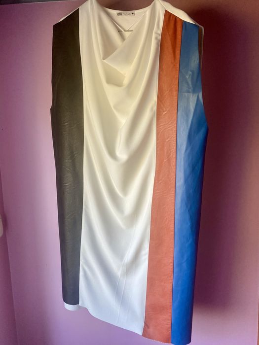 Sukienka ZARA bardzo efektowna, wiskoza