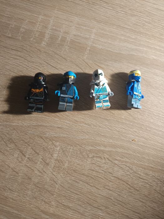 Klocki lego robot figurki