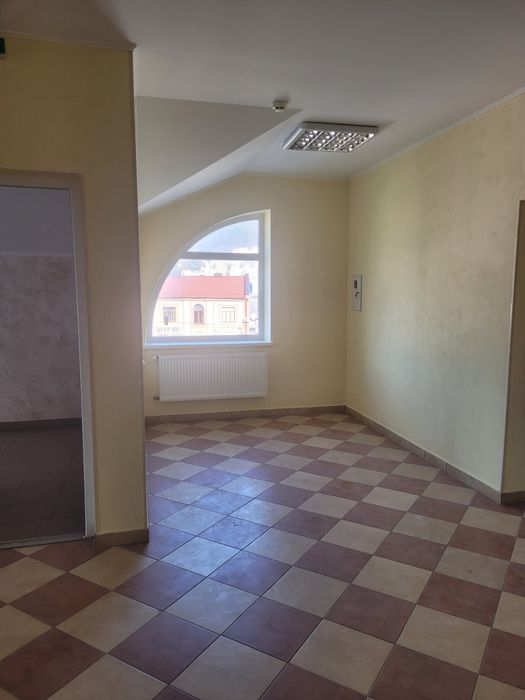 Оренда комерційного приміщення у м. Кременець