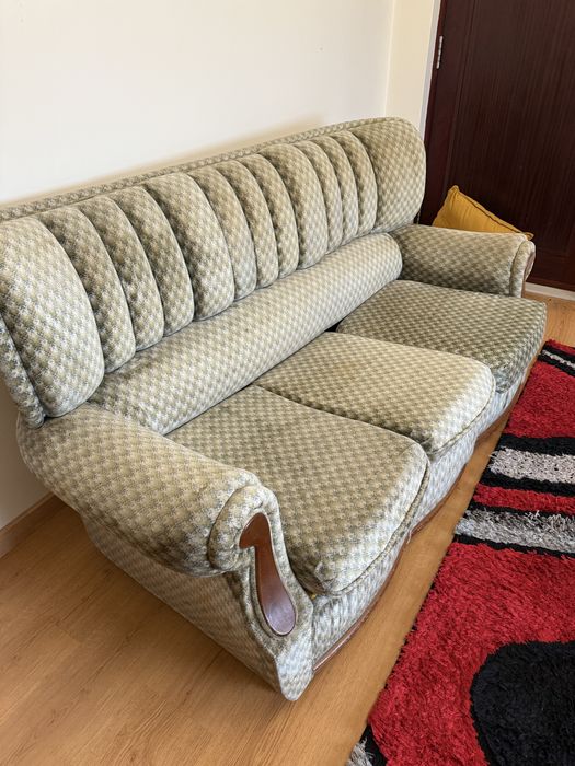 Sofá e 2 cadeirões