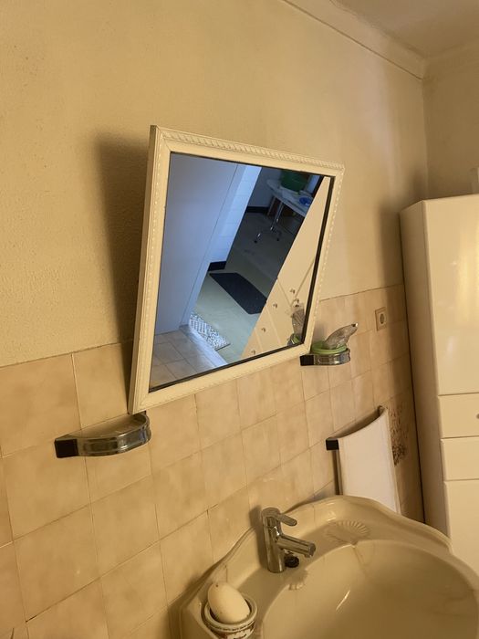 Espelho Branco de Casa de Banho