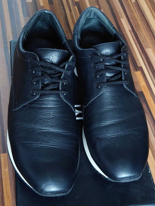 Sneakersy Gino Rossi 42