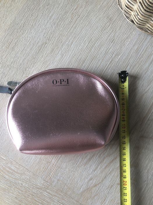 Kosmetyczka firmy OPI