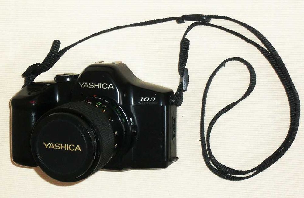 YASHICA 109 MP lustrzanka, aparat analogowy, obiektyw 35-70 mm MC ZOOM