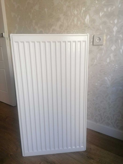 новый стальной радиатор отопления 900x500x10