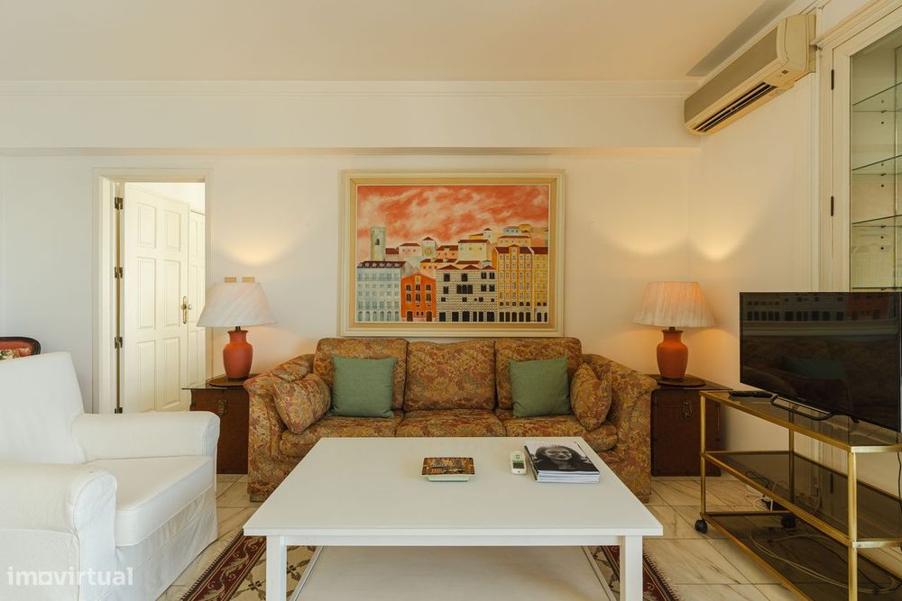 Apartamento T1 · Vista Baía de Cascais