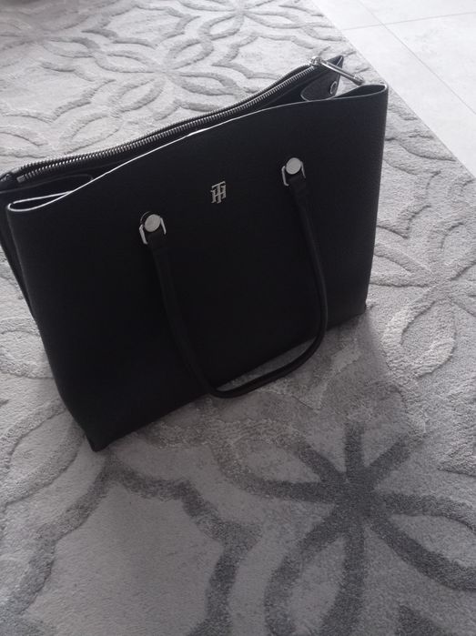 Torebka Tommy Hilfiger czarna duża oryginalna shopper