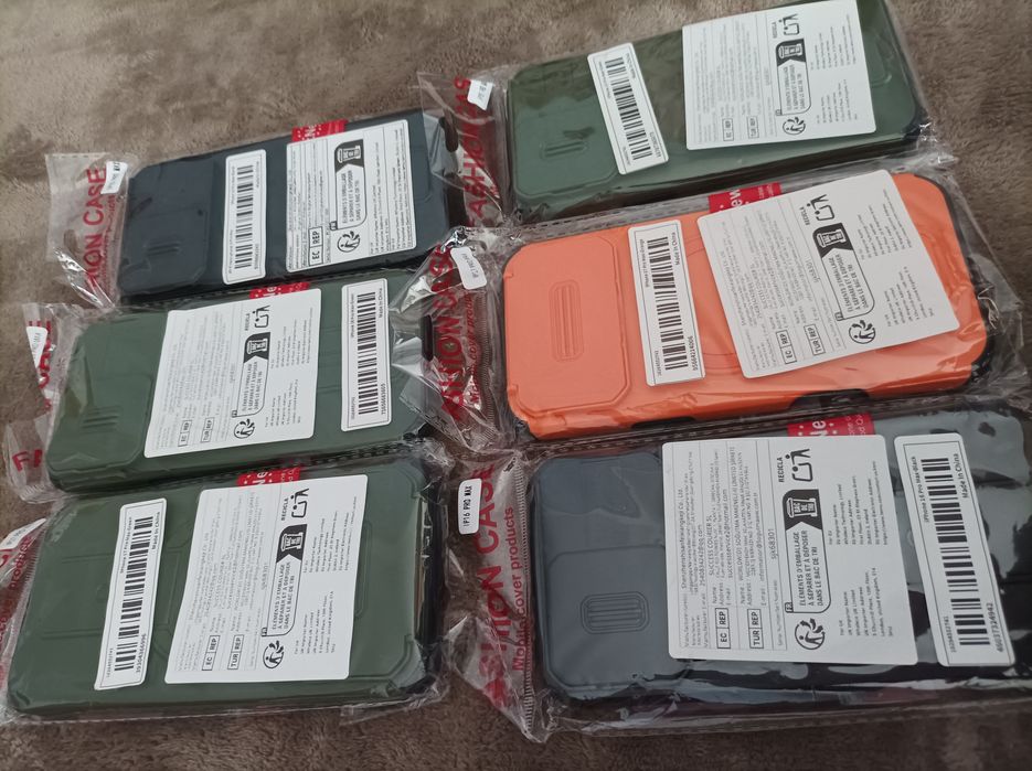 Чохол чехол на айфон  iPhone 15, 16, 17, 18 pro Max протиударний, новий