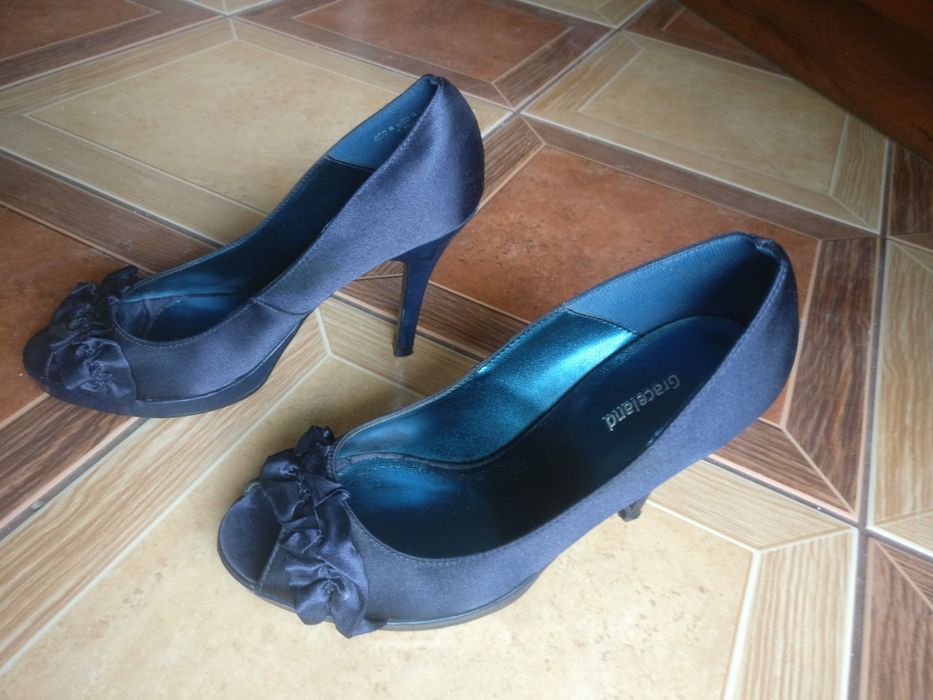 Buty na obcasach