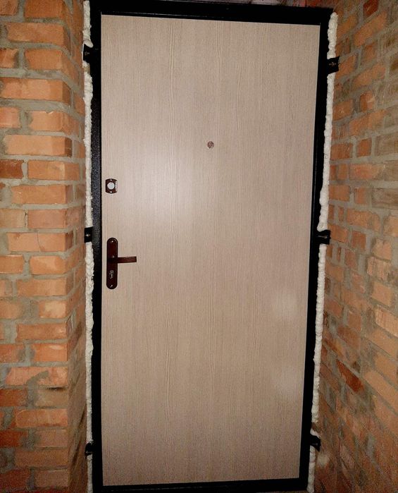 Продам 1 кім. квартиру 52,2 кв. м. на Таращанському масиві.